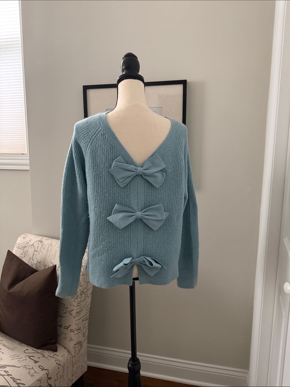 Vineyard Vines Powder Blue V-Neck Sweater with Back Bows